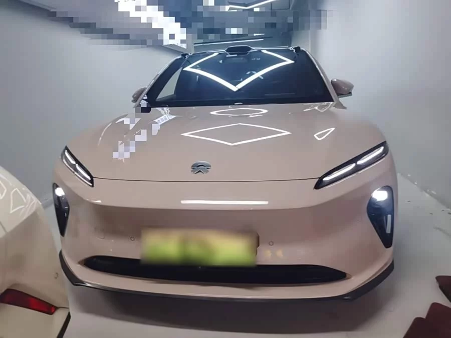 NIO ET5T