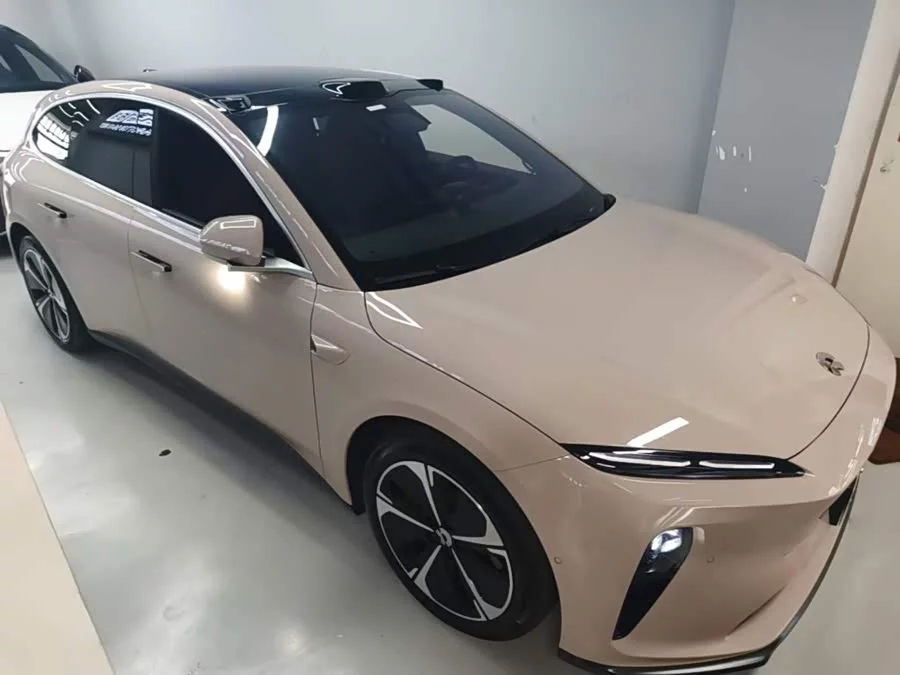 NIO ET5T