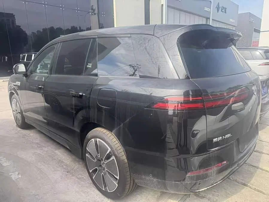 BYD N8L