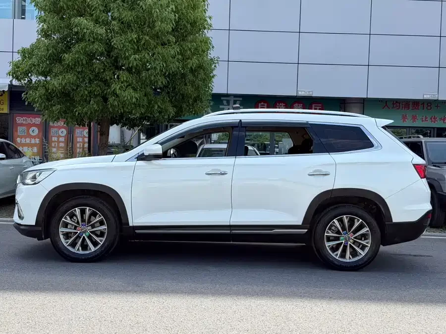 Jetour X90