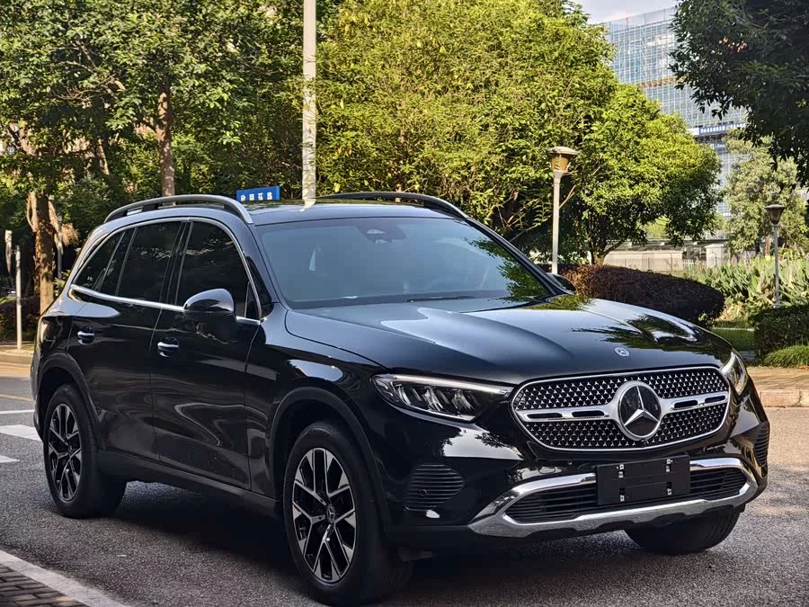 Mercedes Benz GLC