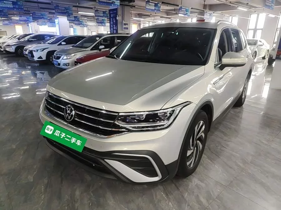 Volkswagen Tiguan L