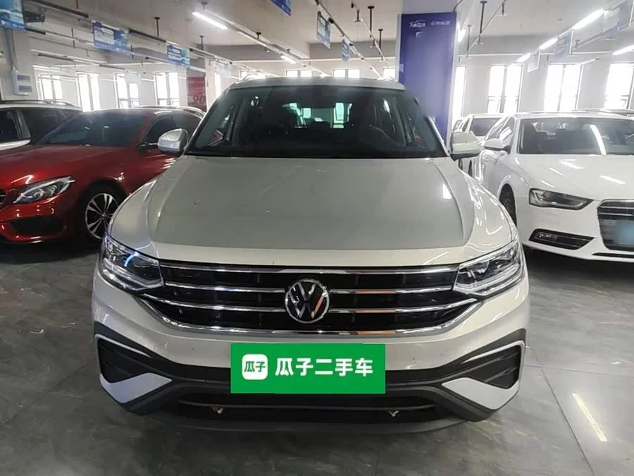 Volkswagen Tiguan L