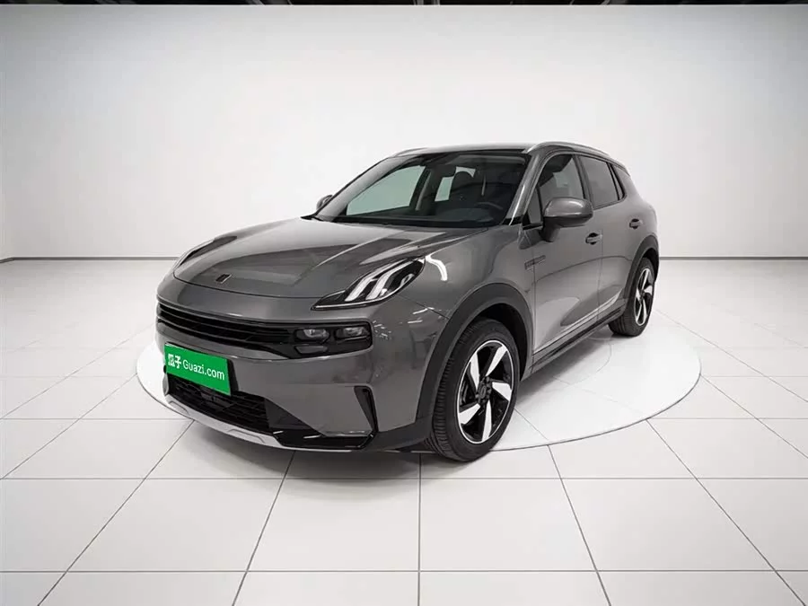 Lynk & Co 06 EM-P