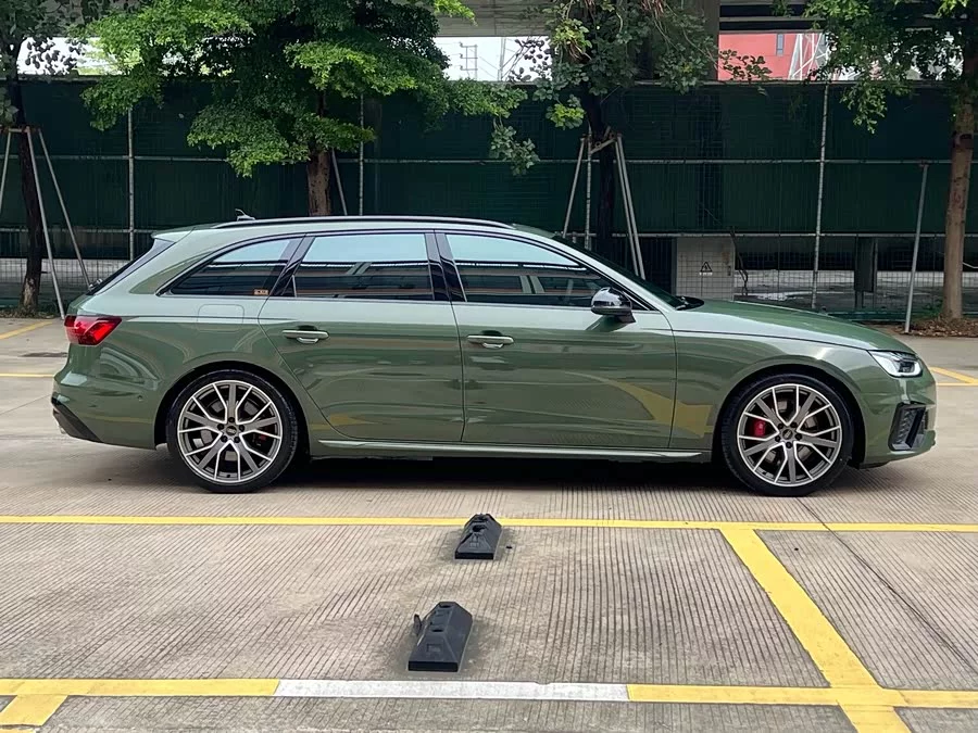 Audi S4