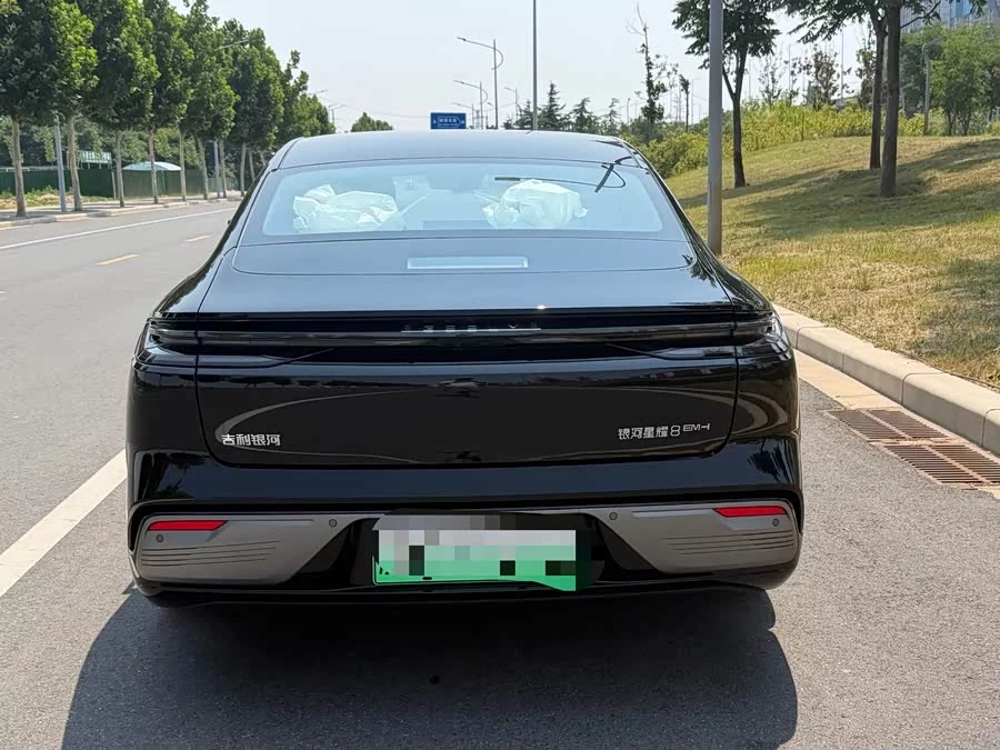 Geely Galaxy Star 8