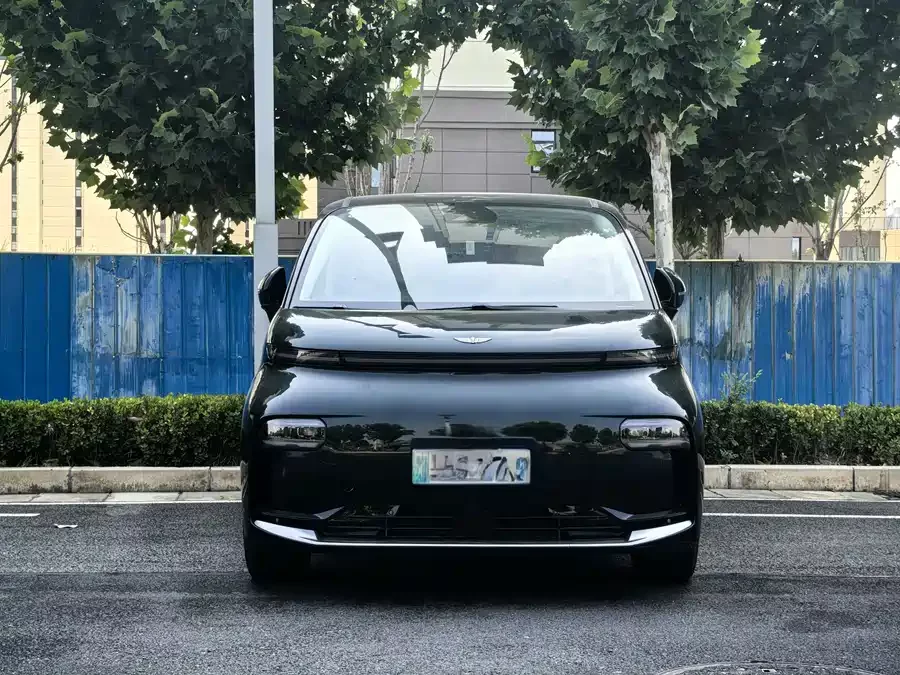 Geely Yizhen L380