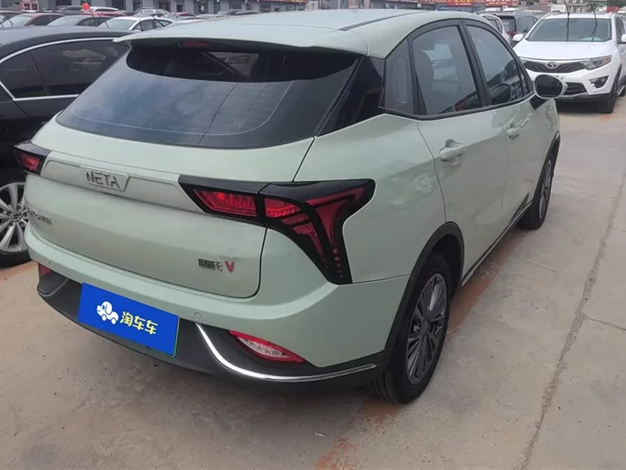 NETA Nezha V