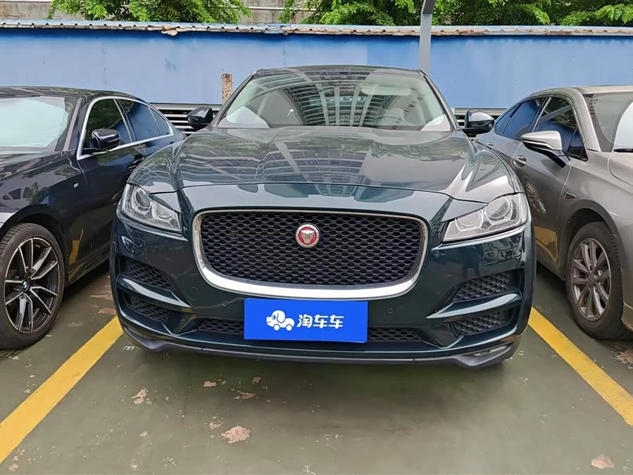 Jaguar F-PACE