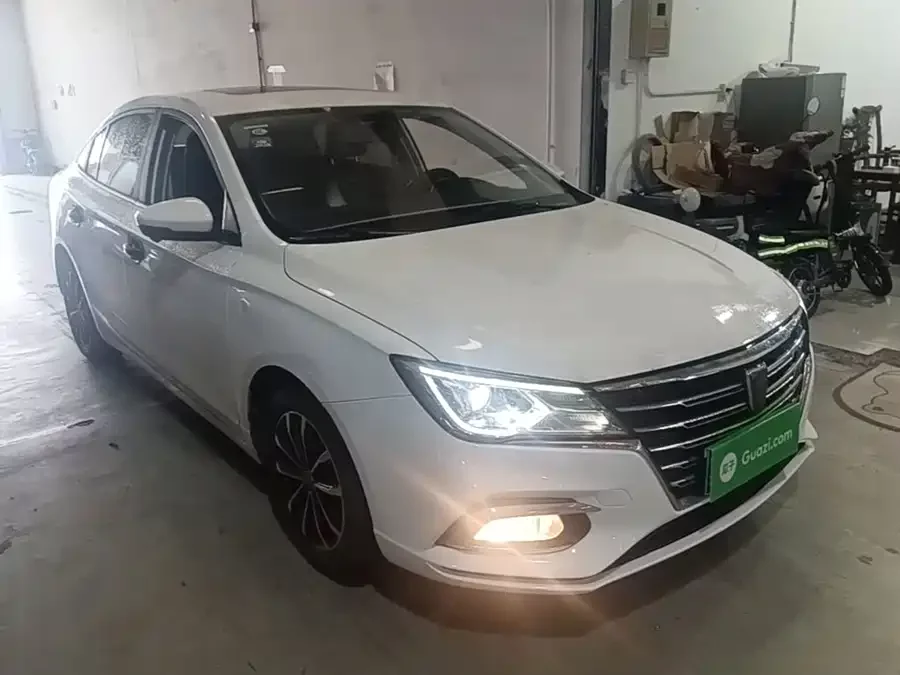Roewe i5