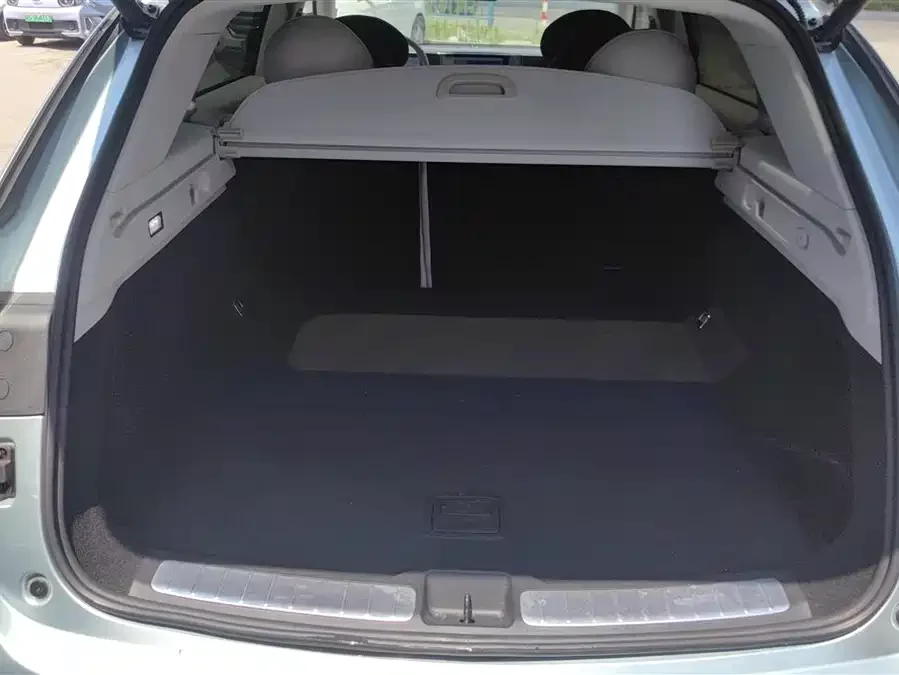 Leapmotor C11