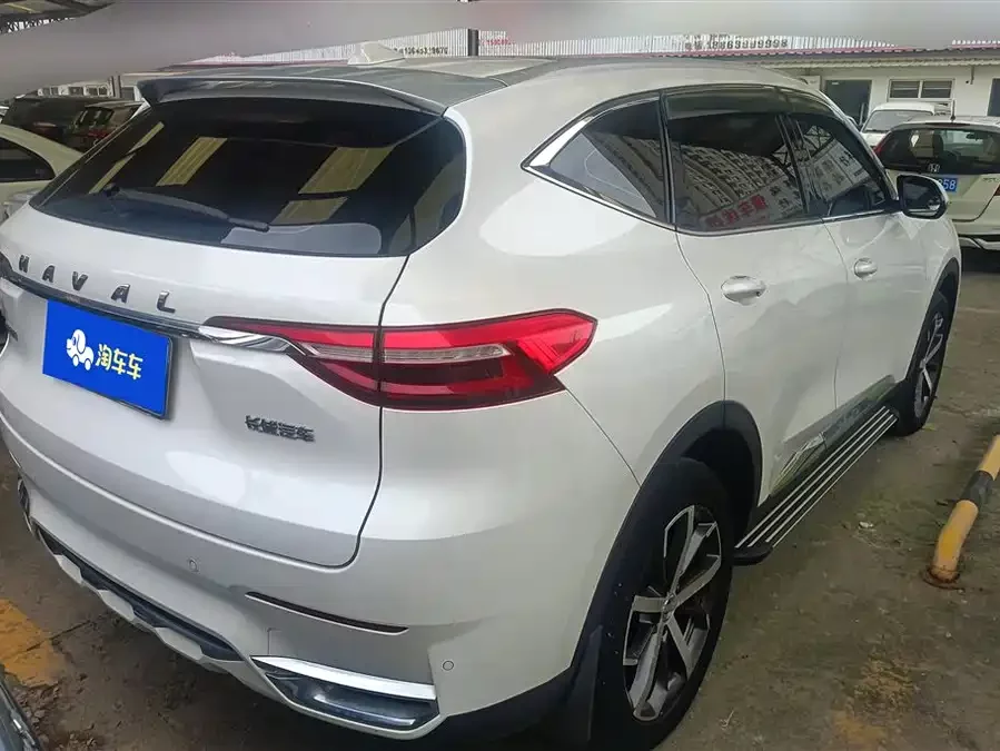 Haval F7