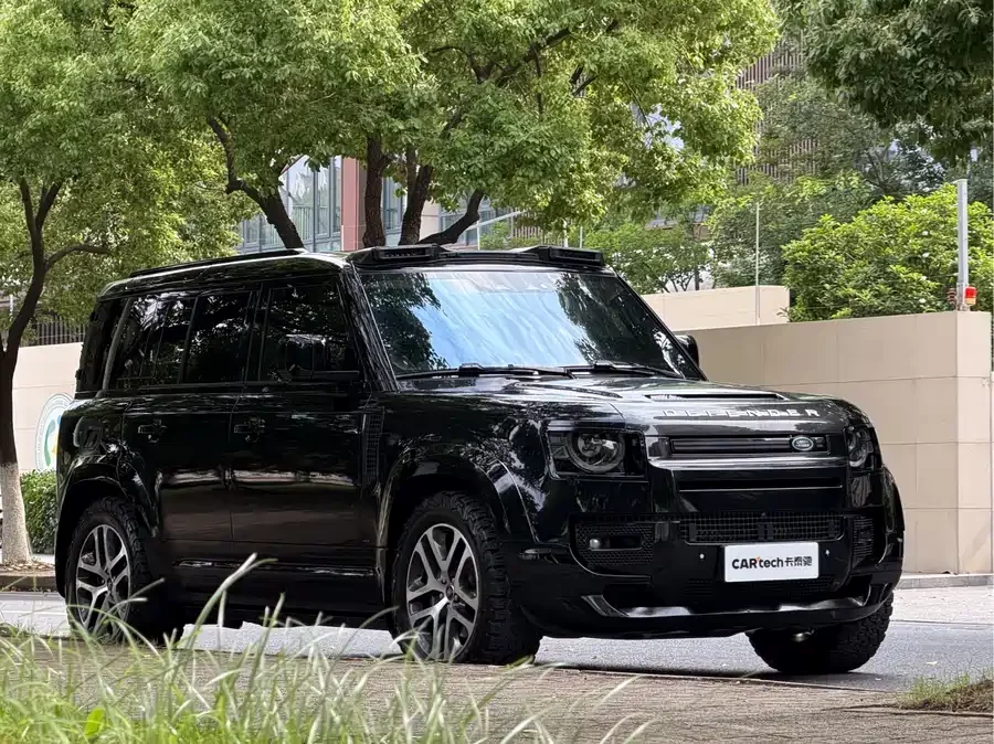 Land Rover guard