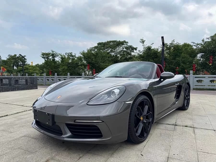 Porsche 718