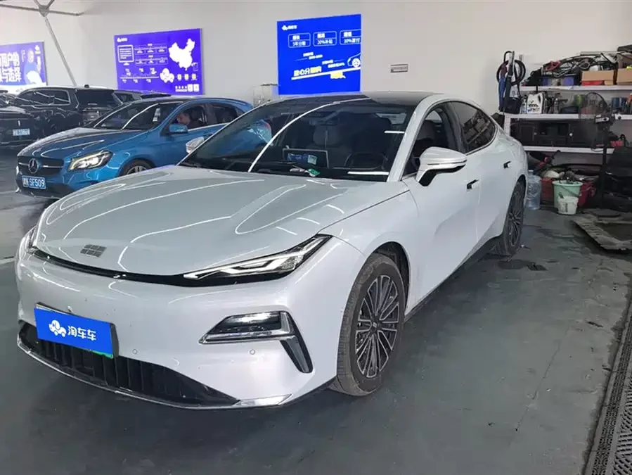 Geely Galaxy Star 8