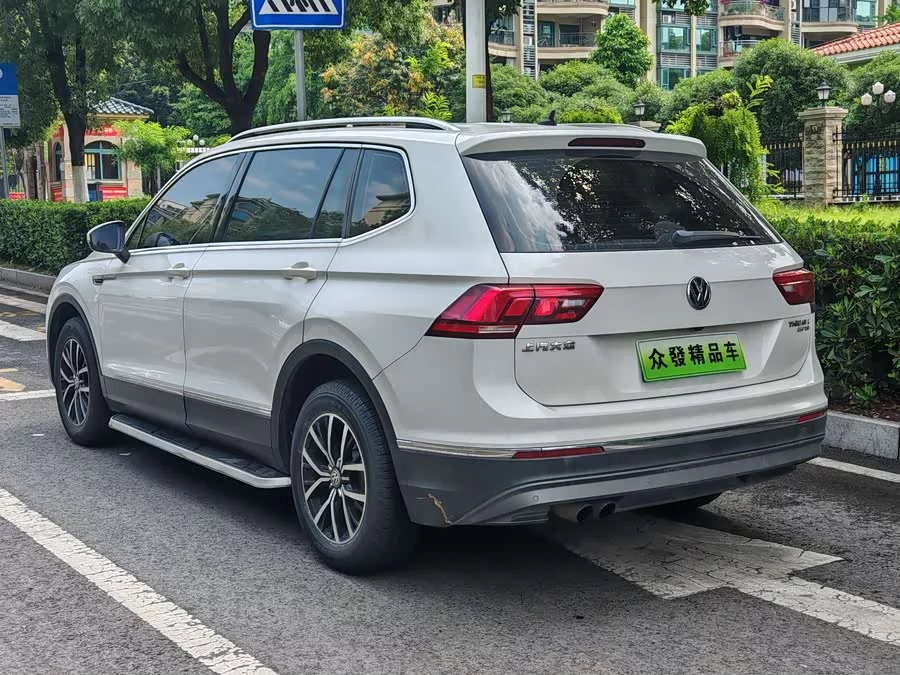 Volkswagen Tiguan L