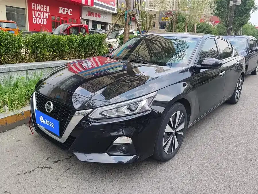 Nissan Teana