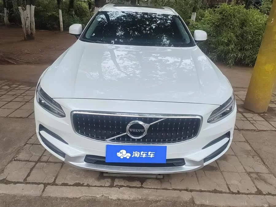 Volvo V90