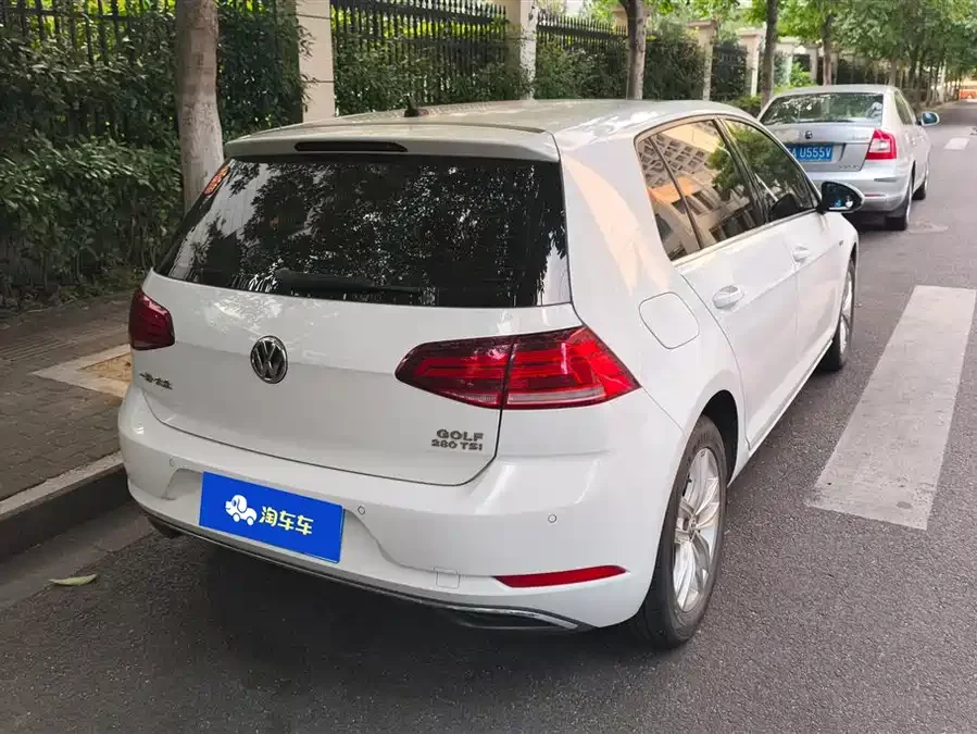 Volkswagen golf