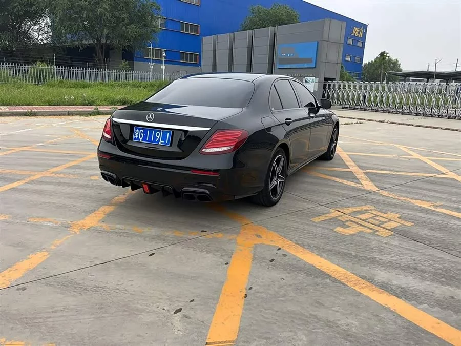 Mercedes-Benz E-Class