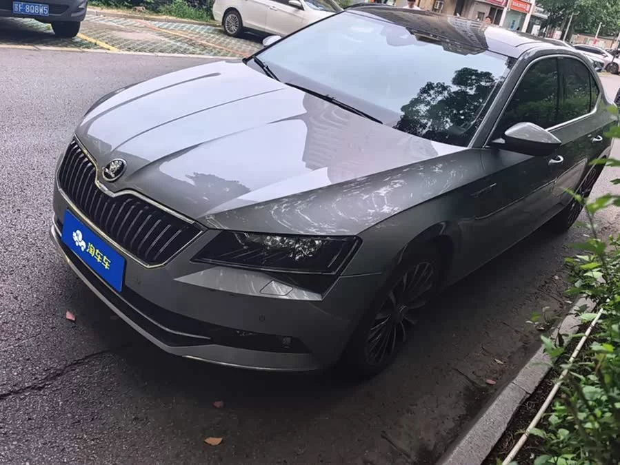 Skoda SuperB