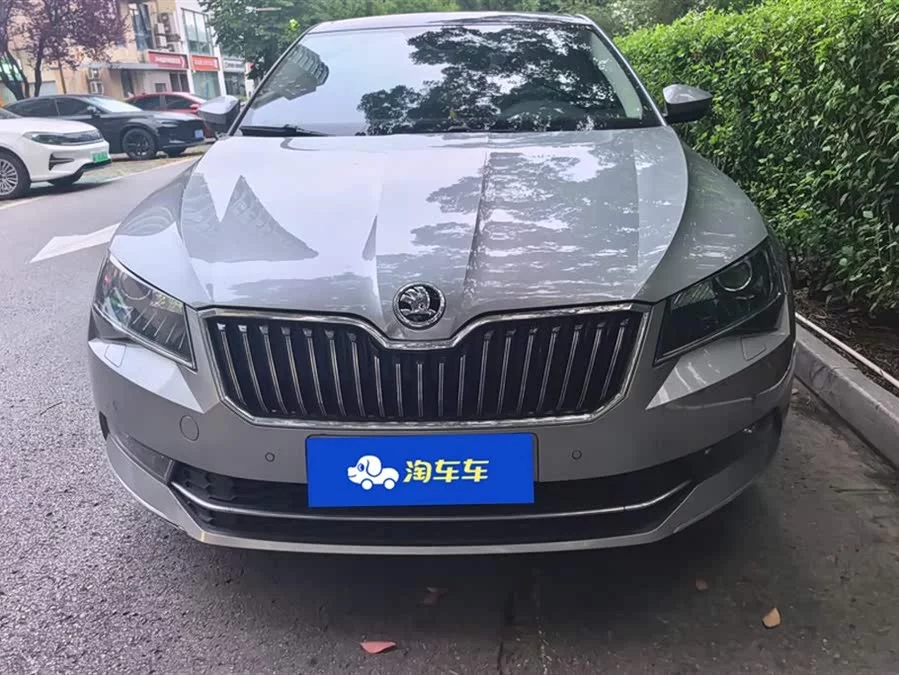 Skoda SuperB