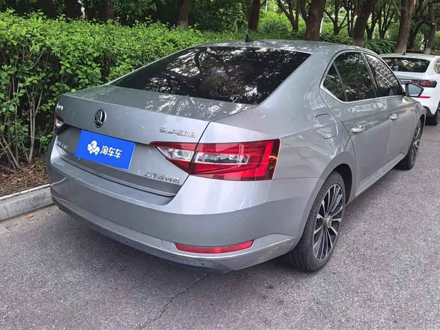 Skoda SuperB