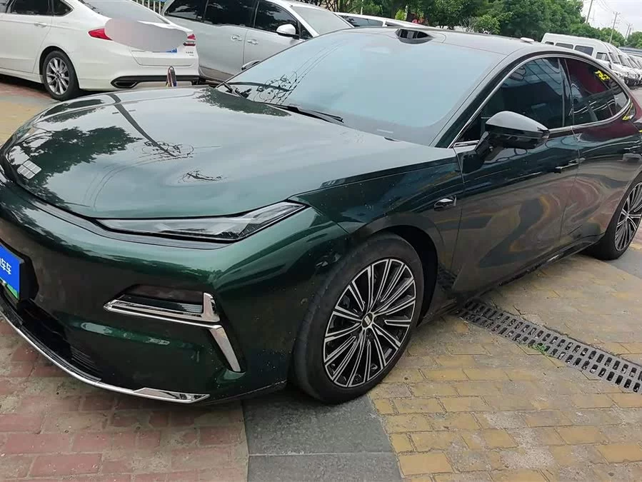 Geely Galaxy Star 8