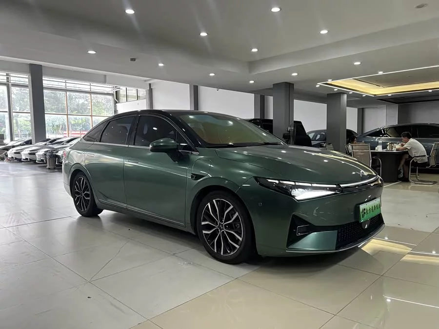 Xpeng P5