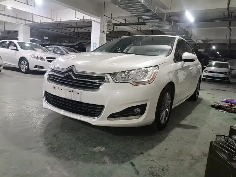 Citroën C4L