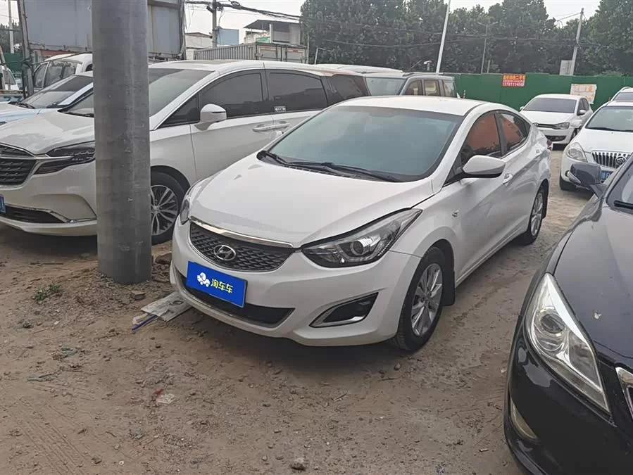 Hyundai Elantra