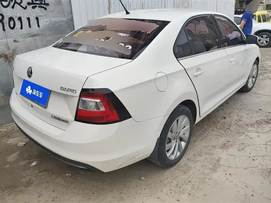 Skoda Rapid