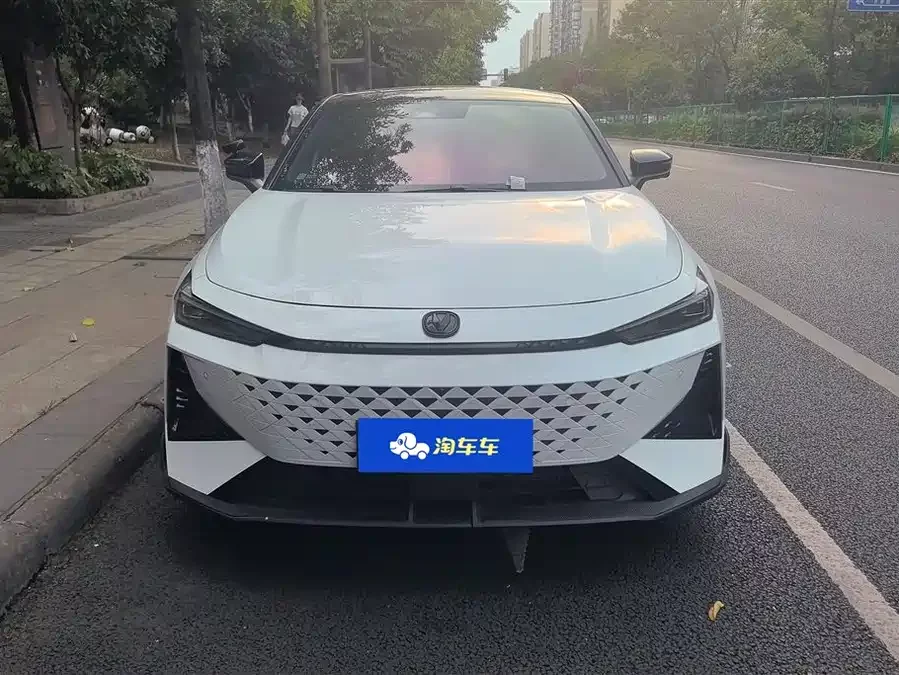 Changan UNI-V