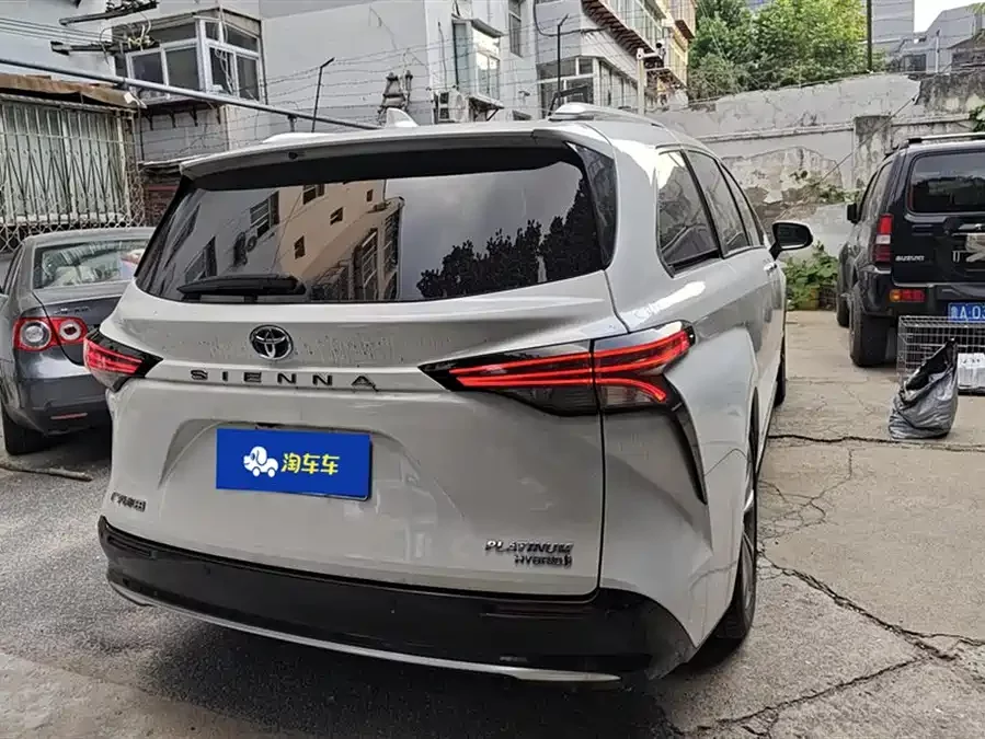 Toyota SIENNA