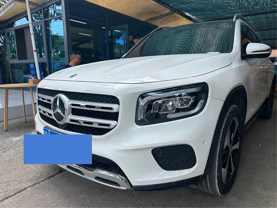 Mercedes Benz GLB