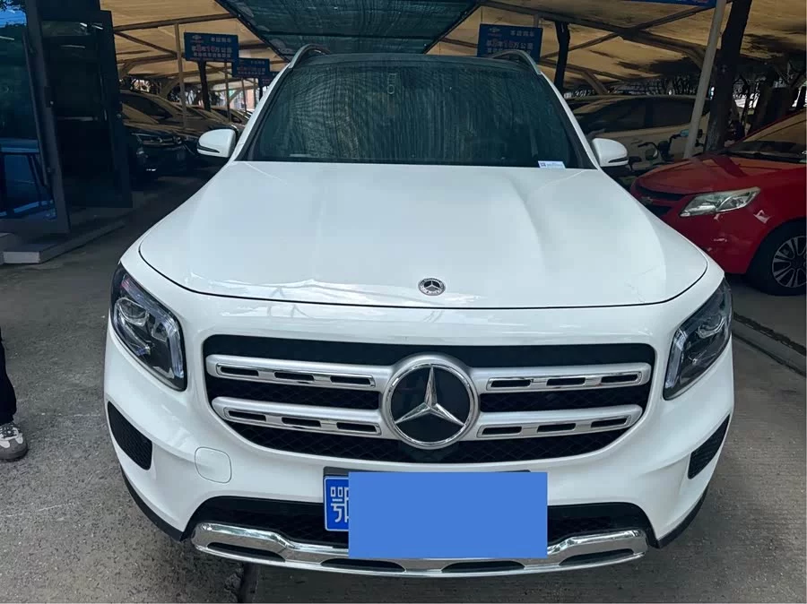 Mercedes Benz GLB