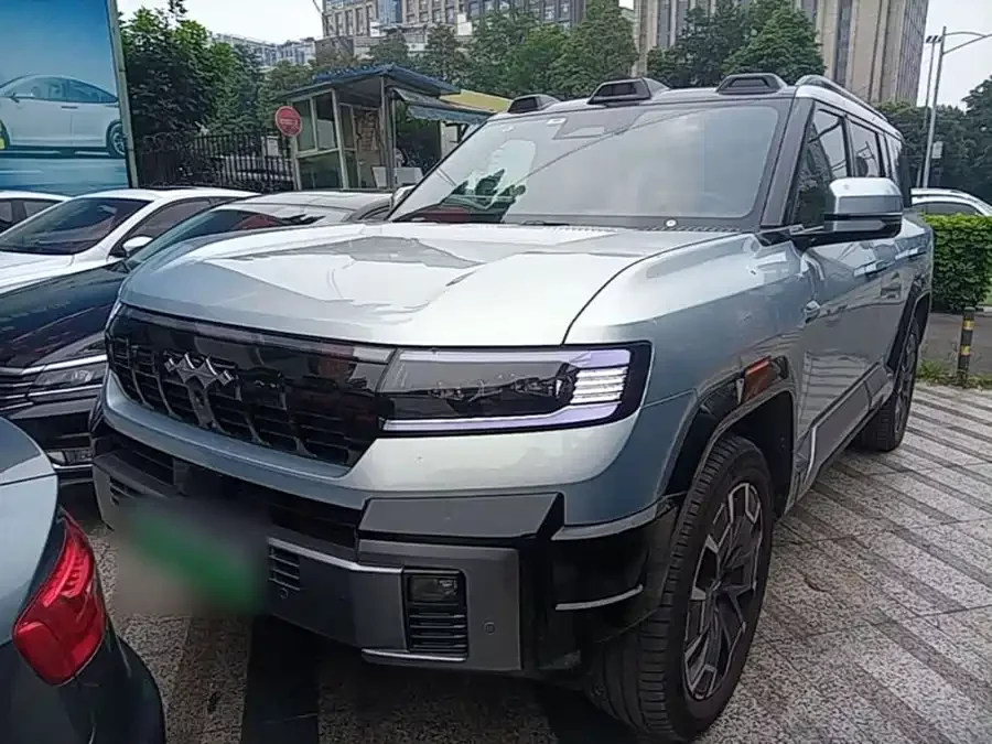 BYD Leopard Leopard 8