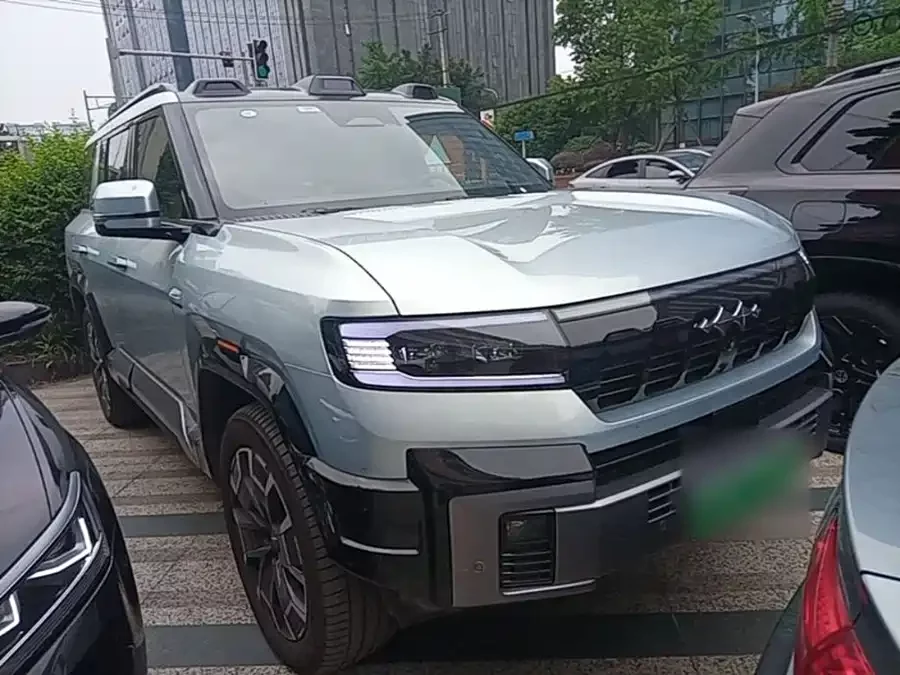 BYD Leopard Leopard 8