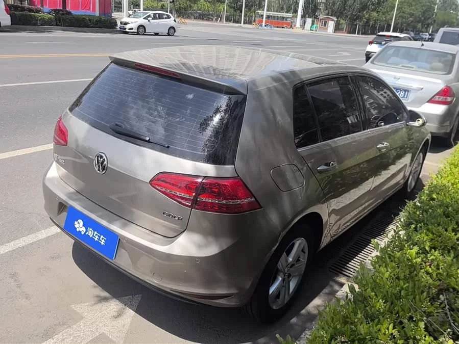 Volkswagen golf