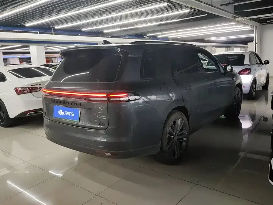 Leapmotor C16