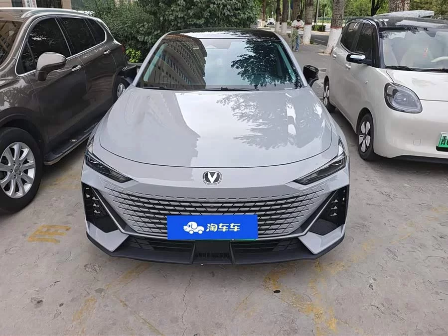 Changan UNI-V