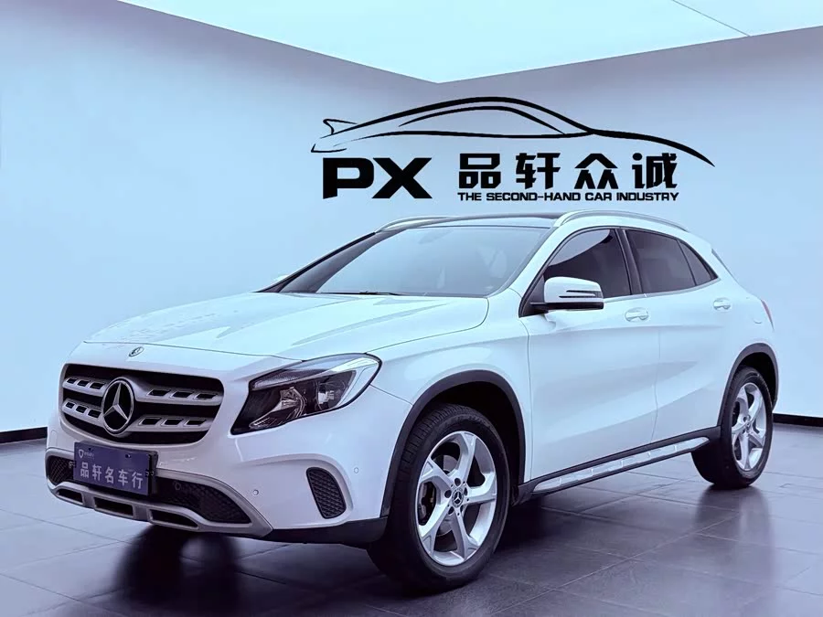 Mercedes Benz GLA