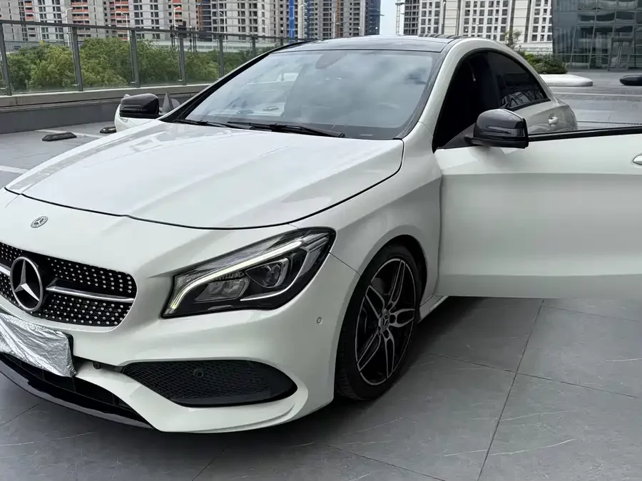 Mercedes-Benz CLA