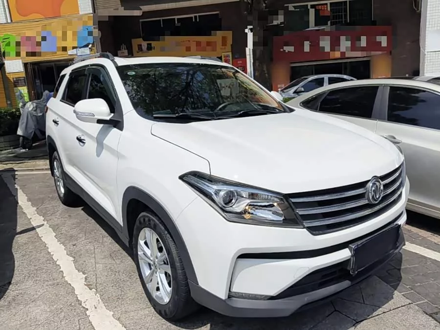 Dongfeng Fengguang S560