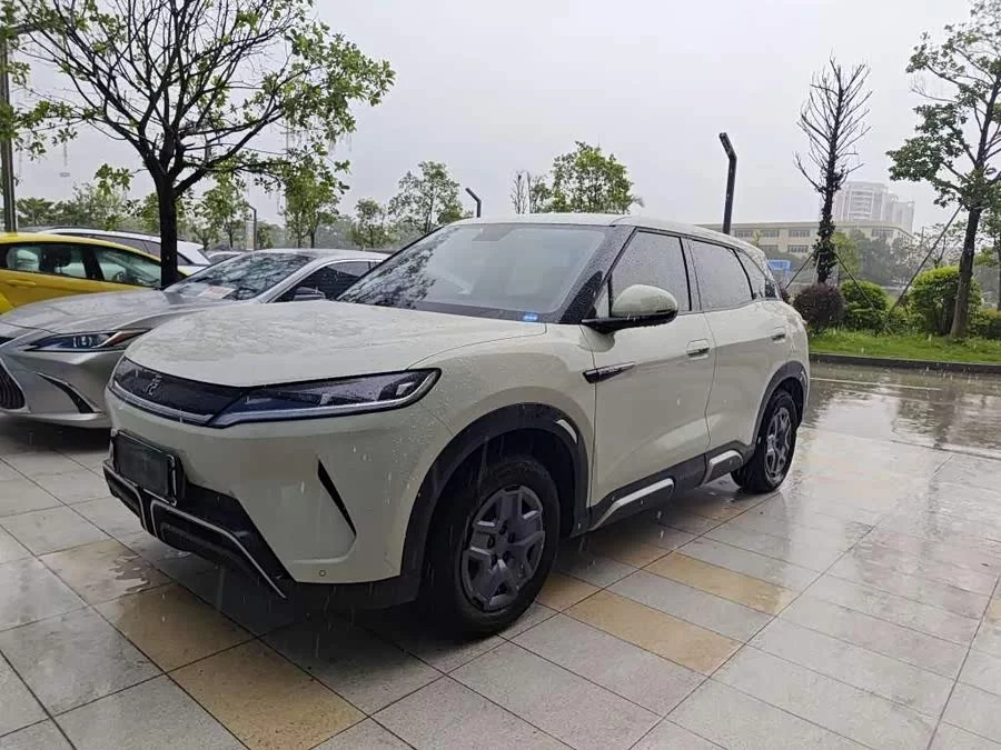 BYD Yuan UP