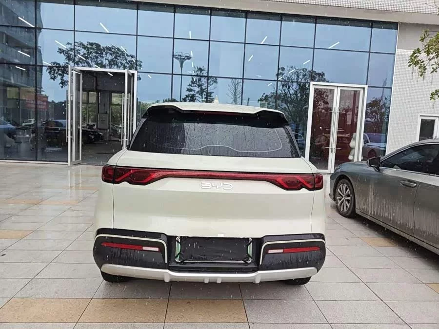 BYD Yuan UP