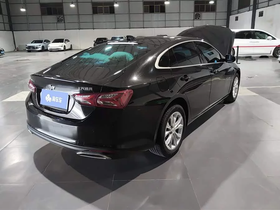 Chevrolet Malibu XL