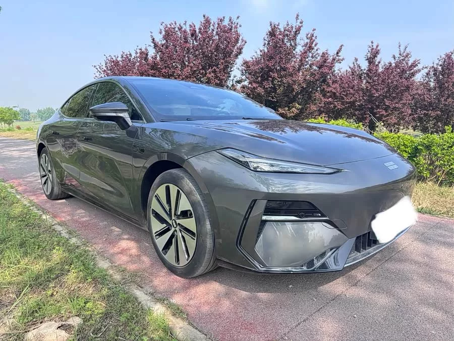 Geely Galaxy E8