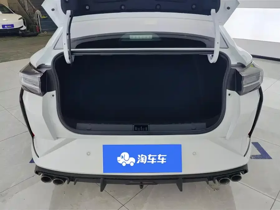 Dongfeng Yixuan