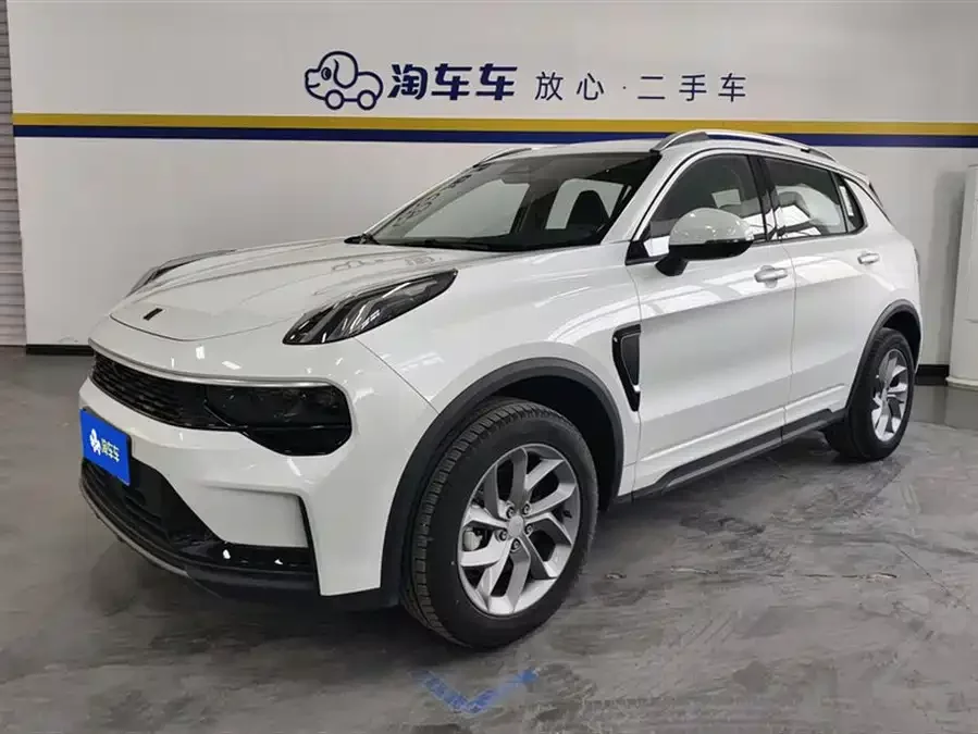 Lynk & Co 01